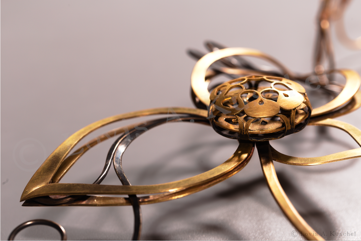 Messingranke Gürtelschnalle